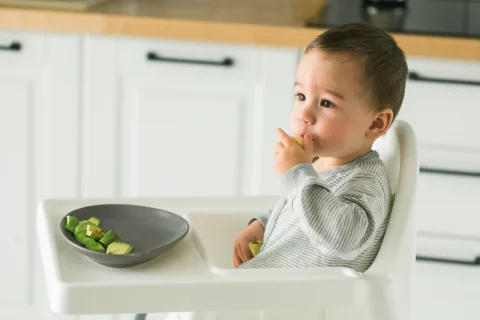 تغذیه مناسب کودک در سال دوم زندگی